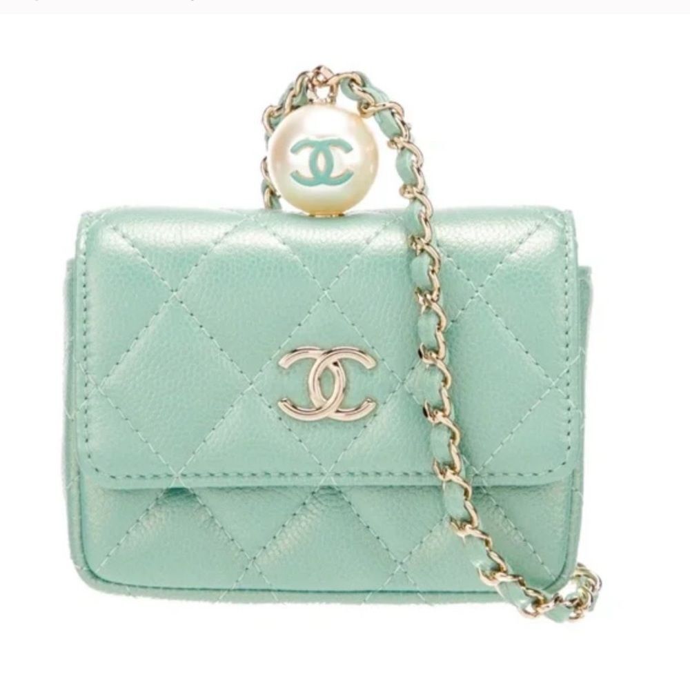 *CHANEL* 2021 Iridescent Mint Green 🌟Caviar🌟 Quilted Pearl on Top Micro WOC